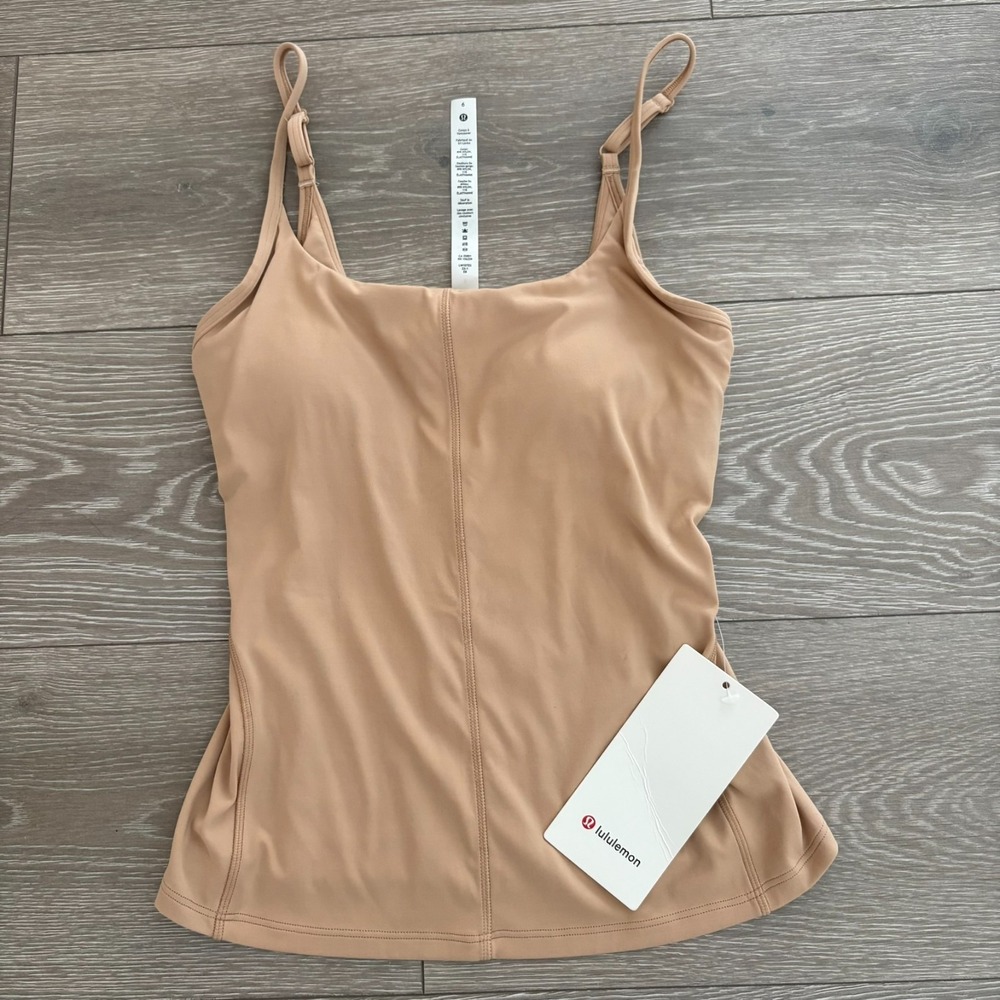 NWT Lululemon Womens Beige Straight Strap Tight-fit Shelf Tank Top Size 6